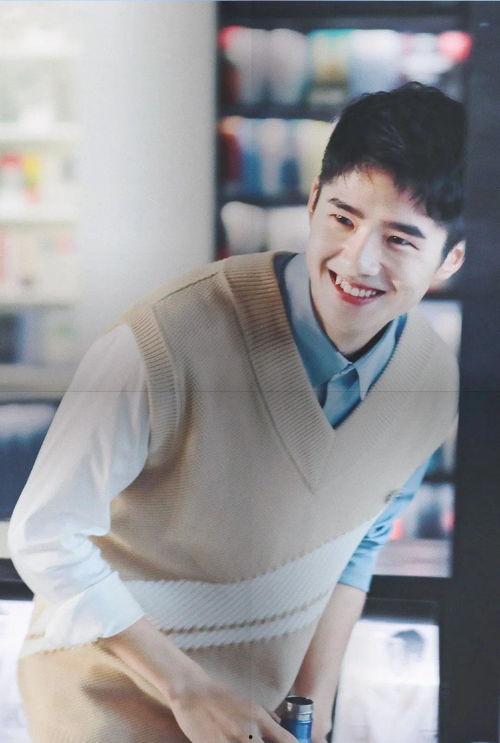 刘昊然爆料唱歌视频大全,多才多艺的歌手之路